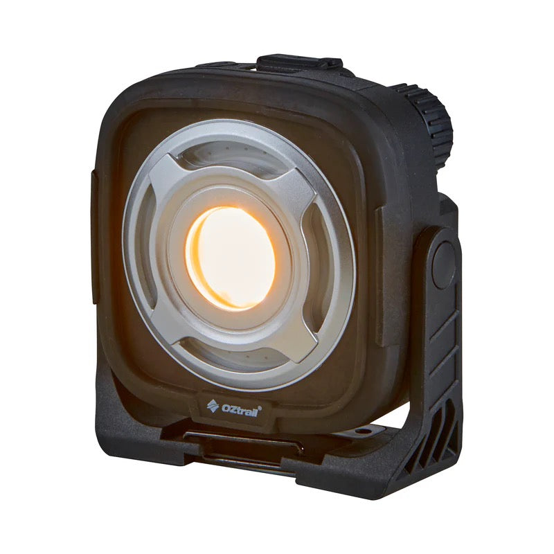 OZTRAIL LUMOS DIALBRIGHT 1500 CAMP LIGHT