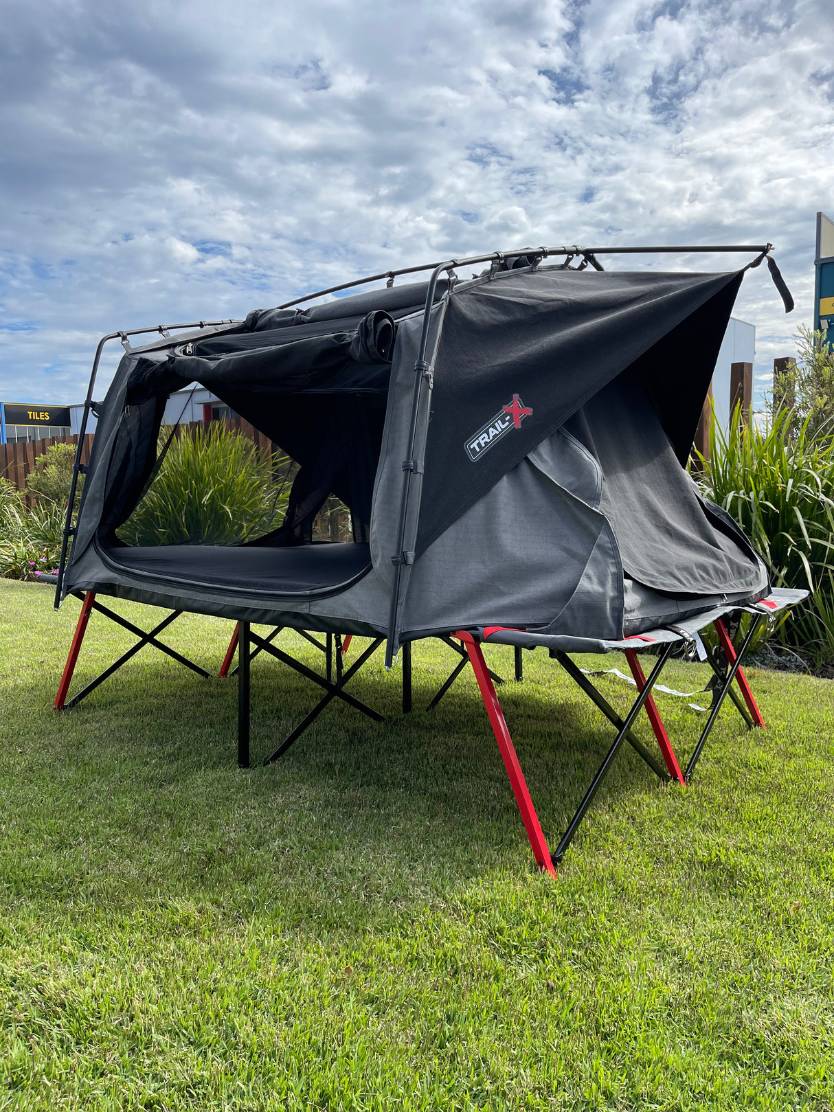 Trail-X O.G Queen Easy Fold Stretcher