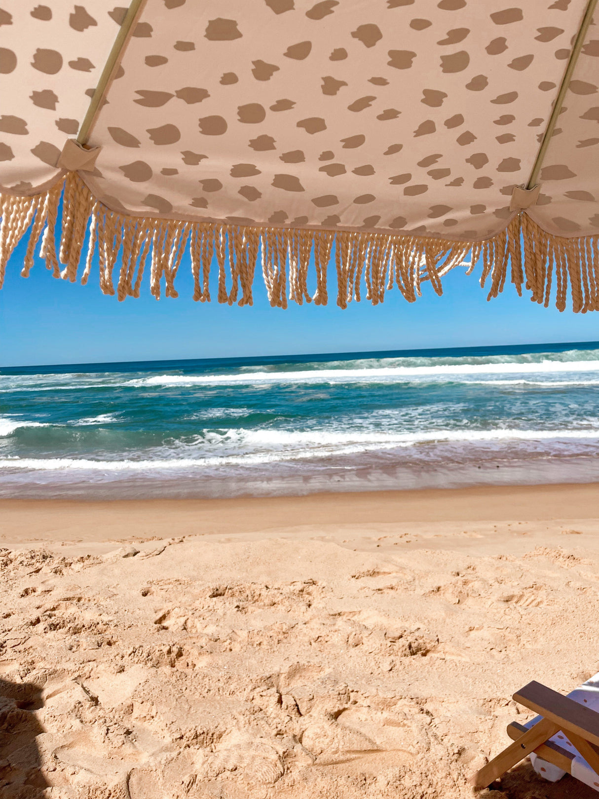 Alohra Deluxe Beach Umbrella Jungle Fever