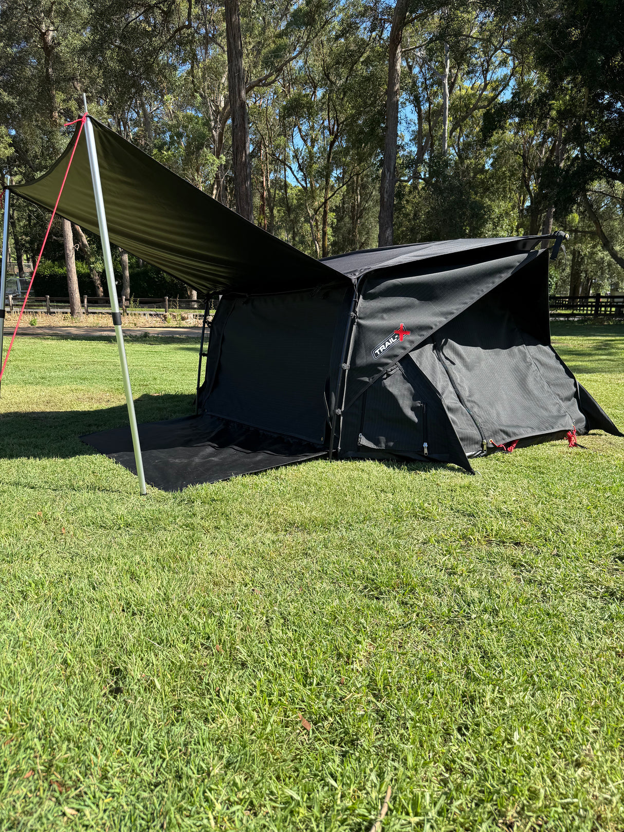 Trail-X Penthouse Xtreme King Swag | No Mattress | Midnight Fly | 12V Light |Carry Bag