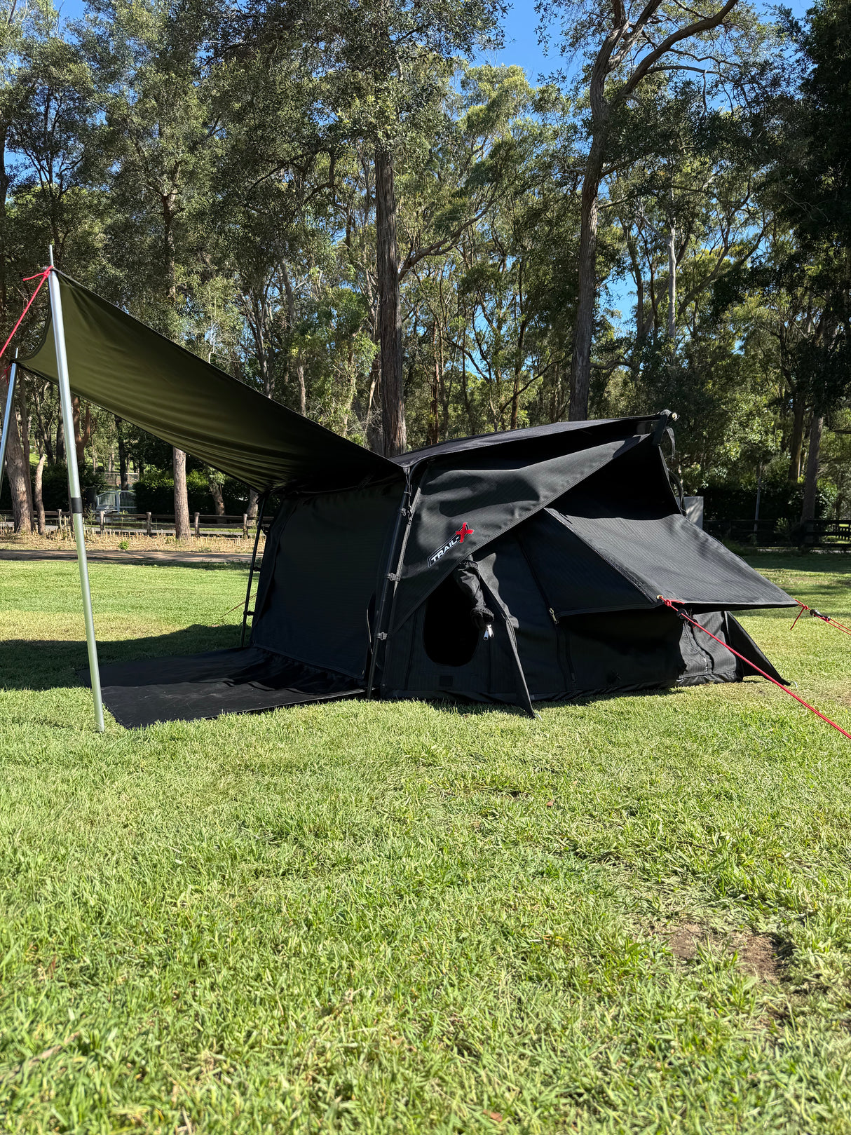 Trail-X Penthouse Xtreme King Swag | No Mattress | Midnight Fly | 12V Light |Carry Bag