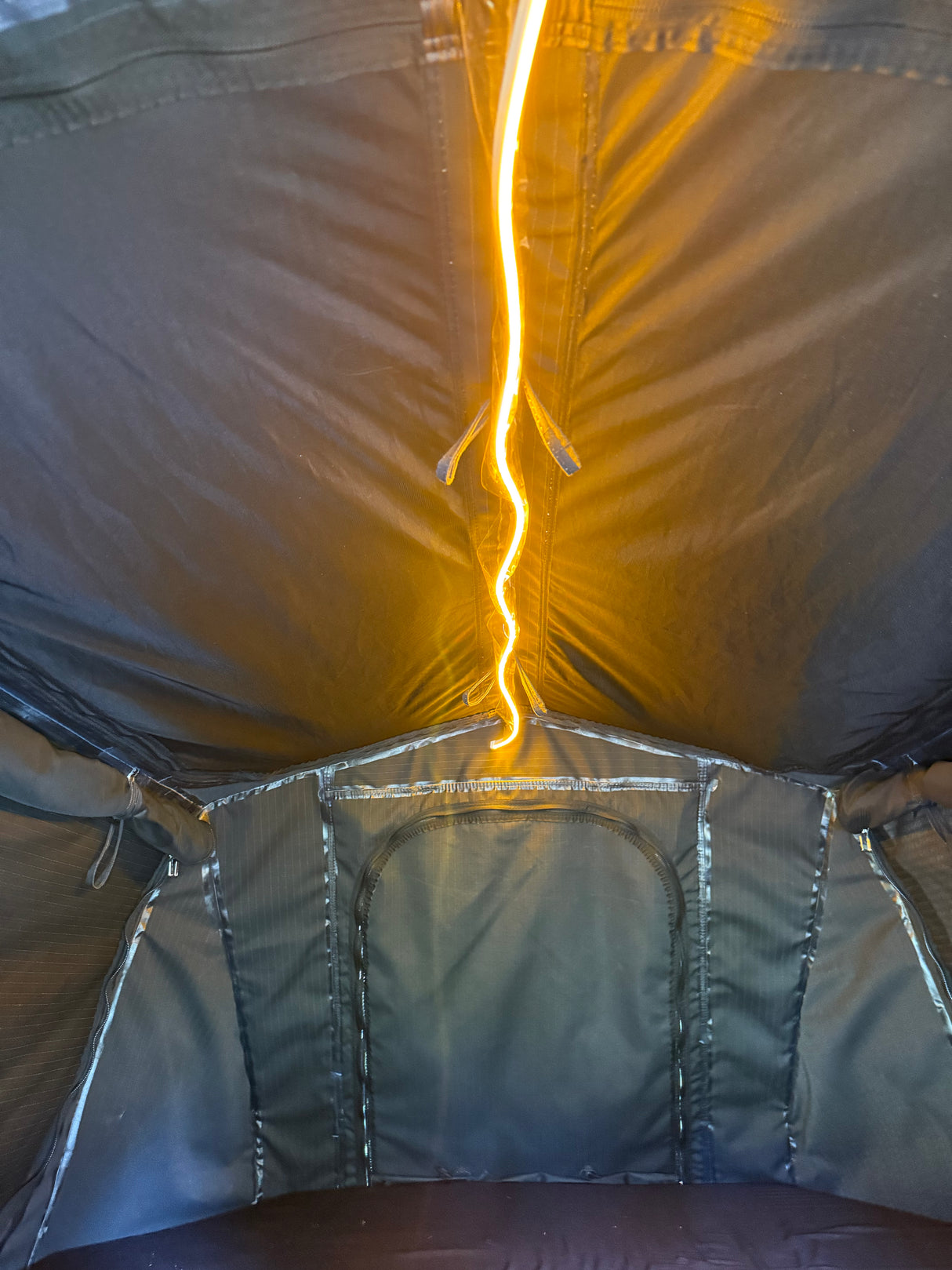 Trail-X Penthouse Xtreme King Swag | No Mattress | Midnight Fly | 12V Light |Carry Bag