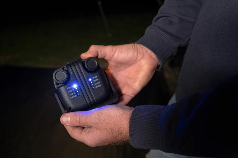 OZTRAIL LUMOS DIALBRIGHT 1500 CAMP LIGHT