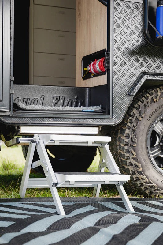 COMPANION CARAVAN LIGHTWEIGHT DOUBLE STEP